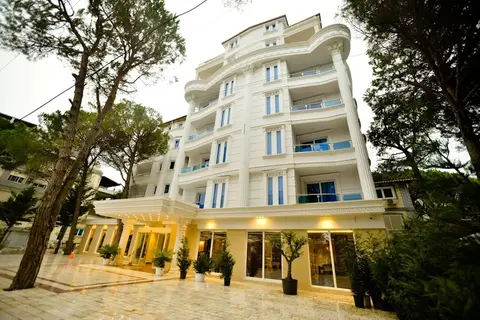 Fafa Beach Hotel in Golem — foto 24