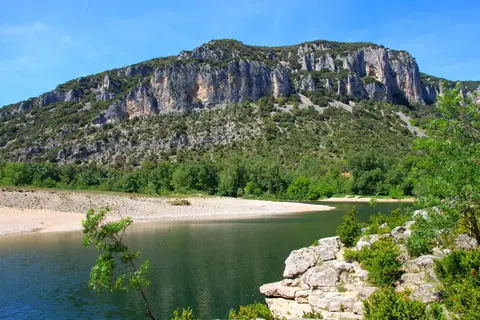 Ontdek de Ardèche vanuit Grospierres in Grospierres — foto 7