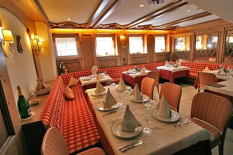 Hotel Medil in Campitello di Fassa — foto 4