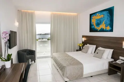 Theo Sunset Bay Hotel in Kissonerga, foto 4