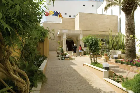 Universal Hotel Cabo Blanco in Colònia de Sant Jordi — foto 18