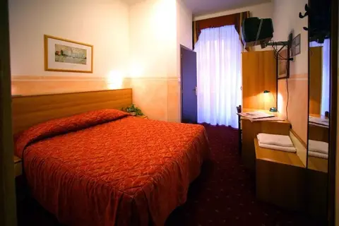 Assarotti in Genua, foto 7