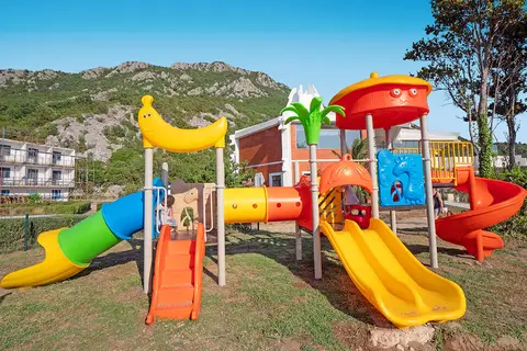 Pearl Beach Resort in Čanj — foto 13