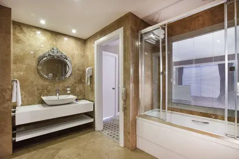 Charisma De Luxe Hotel in Kuşadası — foto 14