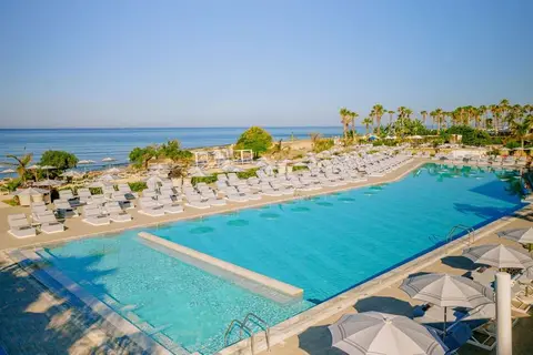 Ivi Mare Hotel in Theas