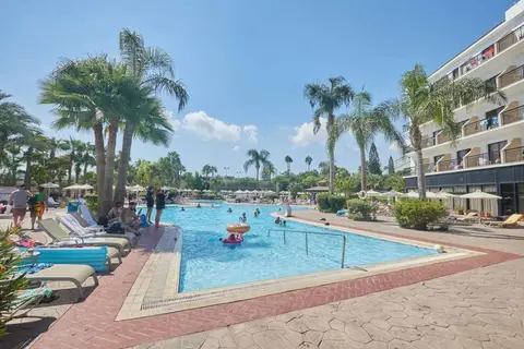 Tsokkos Gardens Hotel Apartments in Παραλίμνι — foto 2