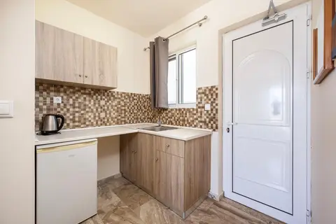 Mammis Beach Hotel in Καρδάμαινα — foto 18