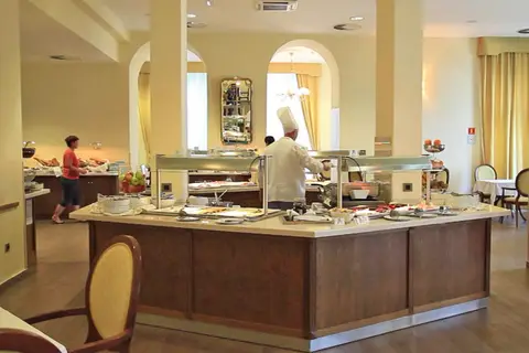 Hotel Kvarner Palace in Crikvenica — foto 8