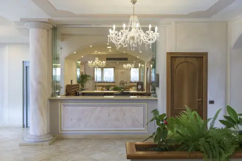 Regina del Garda Suite in Sienna — foto 20