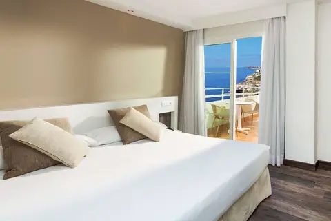 Alua Calas de Mallorca Resort in Calas de Mallorca — foto 5