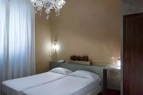 Columbia in Rome, foto 3