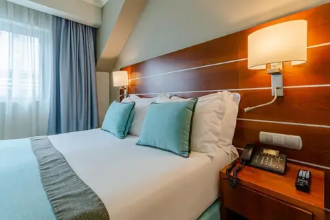Turim Europa Hotel in Almada — foto 14