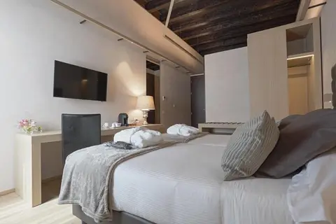Alba Palace in Florence, foto 2