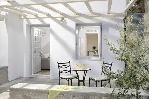 Kamari Hotel in Πλατύς Γιαλός — foto 28