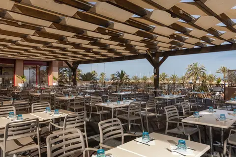 Las Palmeras Affiliated by FERGUS in Fuengirola — foto 15