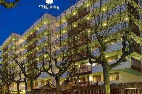 Magnolia in Salou — foto 18