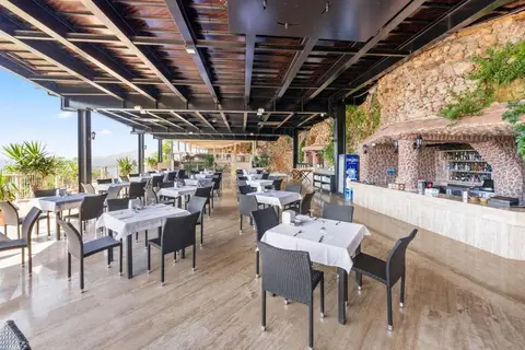 Falcon Hotel in Muratpaşa — foto 8