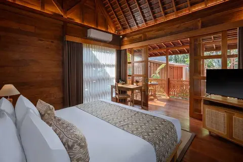 Unagi Wooden Villas by Emana in Sukawati — foto 4