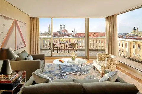 Mandarin Oriental Munich in München — foto 14
