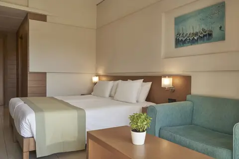 Atlantica Amalthia Beach Resort in Agia Marina — foto 10