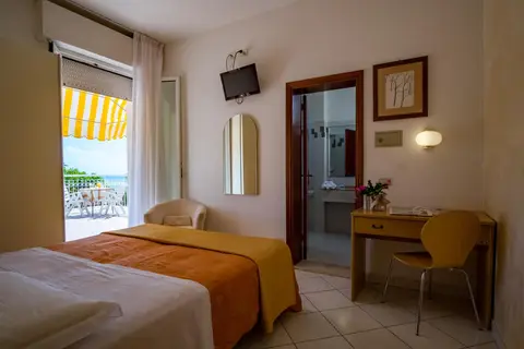 Hotel Villa dei Fiori in Rome — foto 25
