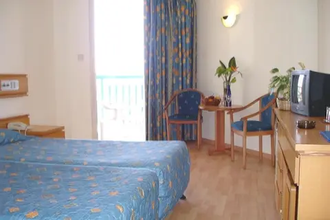 Kissos Hotel in Paphos — foto 5