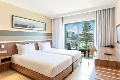 Doubletree by Hilton Malta in San Lawrenz — foto 3