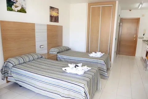 Aparthotel BCL Levante Beach in Benidorm — foto 2