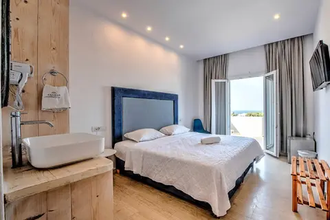 Anamar Santorini in Δημοτική Ενότητα Θήρας — foto 10