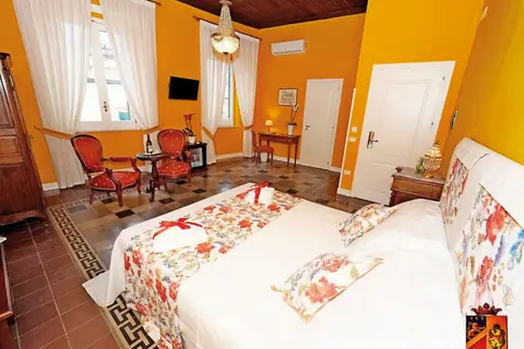 Palazzo Toraldo Di Francia in Tropea — foto 2