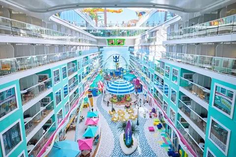 8 dg cruise West Mid Zee Legend of the Seas in Barcelona, foto 4