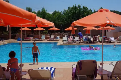Althea Village in Δαράτσος — foto 3
