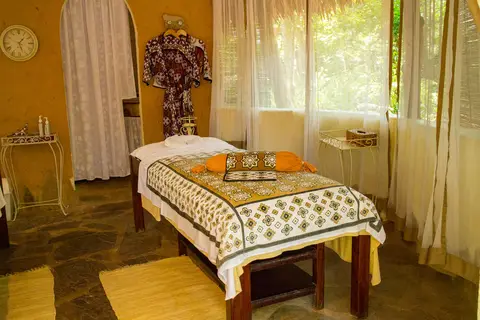 Nomad Beach Resort in Diani Beach — foto 13
