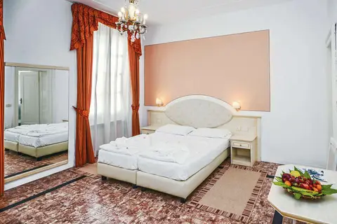 Hotel Antico Monastero in Toscolano Maderno — foto 17