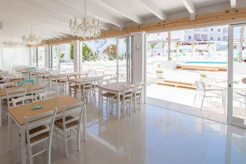 ENDLSS Ibiza in Cala de Bou — foto 18