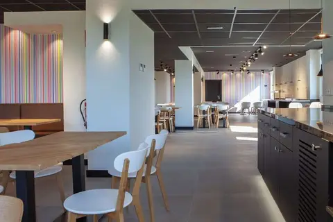 Vertice Roomspace Madrid in Madrid — foto 20