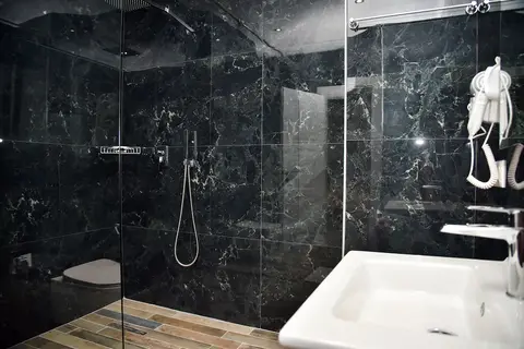 Hotel Lubjana in Durres — foto 24