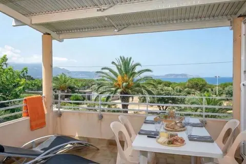 Pierre et Vacances Residence Arinella in Lumio, foto 4
