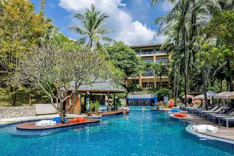 Peach Hill Resort in ตำบลกะรน