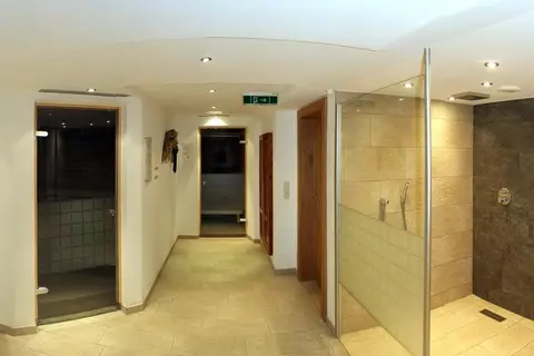 Hotel Garni Obermair in Mayrhofen — foto 11