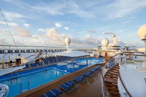 8 dg cruise Oost Middellandse Zee Mein Schiff 4 in Korfoe, foto 4