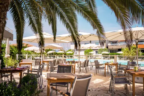 Best Western Plus Hôtel La Marina in Saint-Raphaël — foto 20