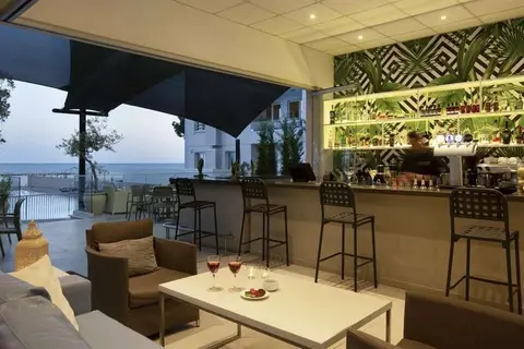 Harmony Bay Hotel in Limassol — foto 18