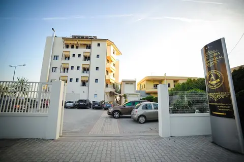 Iliria Internacional Hotel in Durres — foto 13