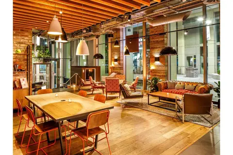 ibis London Canning Town in Londen — foto 4