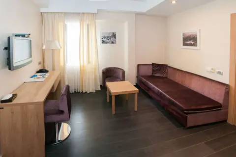 Hotel Astoria Budva in Budva — foto 7