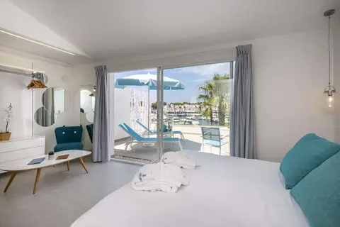Lago Resort Menorca - Casas del Lago in Cala'n Bosch — foto 12