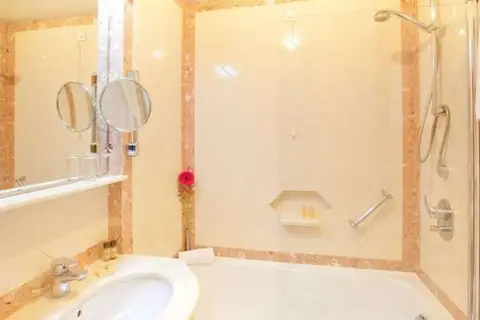 Sana Rex Hotel in Lissabon — foto 21