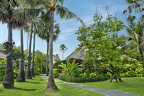 Hotel Legian Beach in Kuta — foto 26