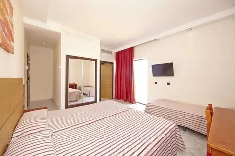 Hotel Caribbean Bay in Llucmajor — foto 22